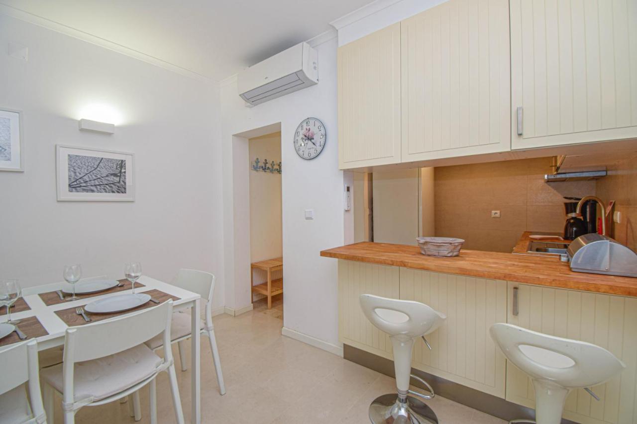 Central Family Apartment - 60 M From The Beach カスカイス エクステリア 写真