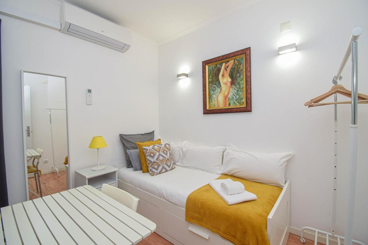 Central Family Apartment - 60 M From The Beach カスカイス エクステリア 写真