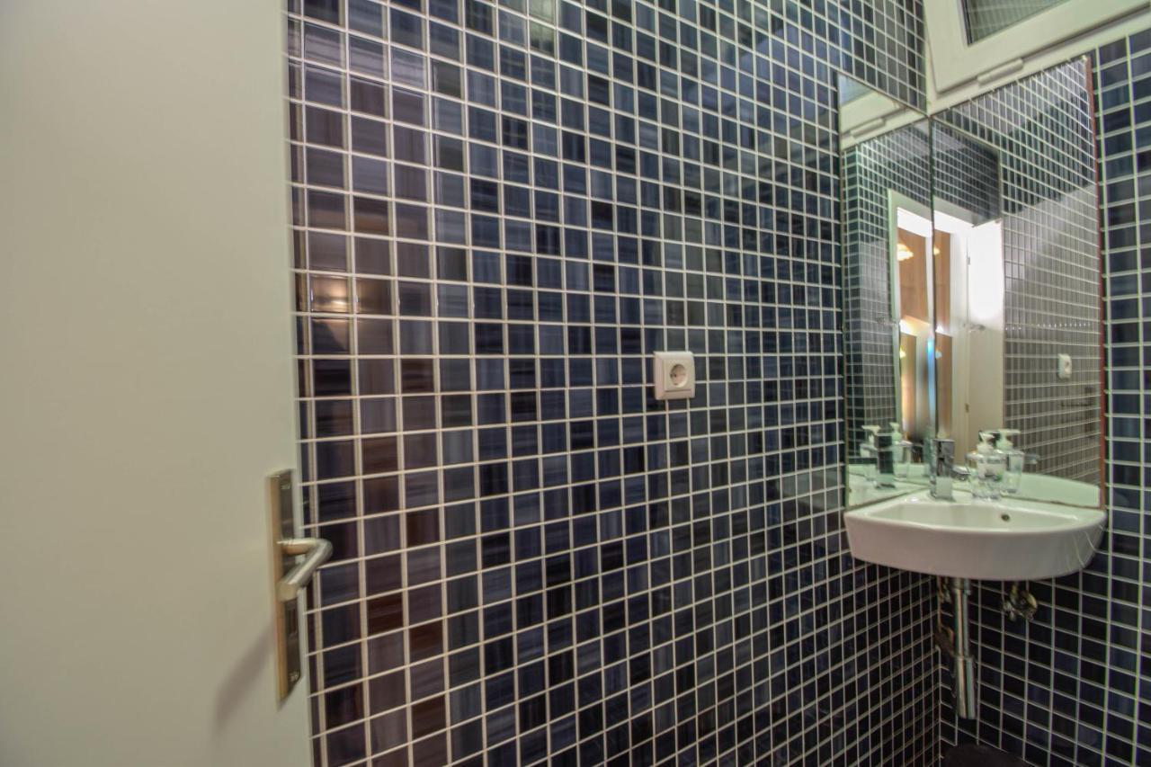 Central Family Apartment - 60 M From The Beach カスカイス エクステリア 写真